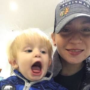 Meet your Posher, Chloe